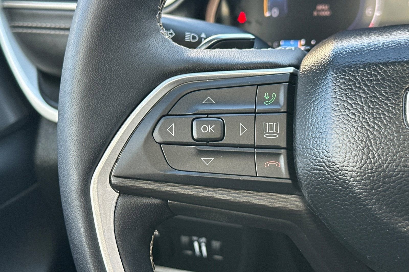 2025 Jeep Grand Cherokee L Altitude X 4x2