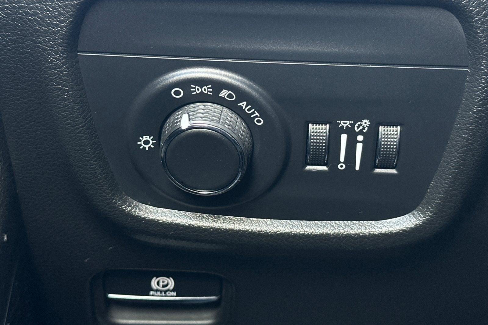 2025 Jeep Grand Cherokee L Altitude X 4x2