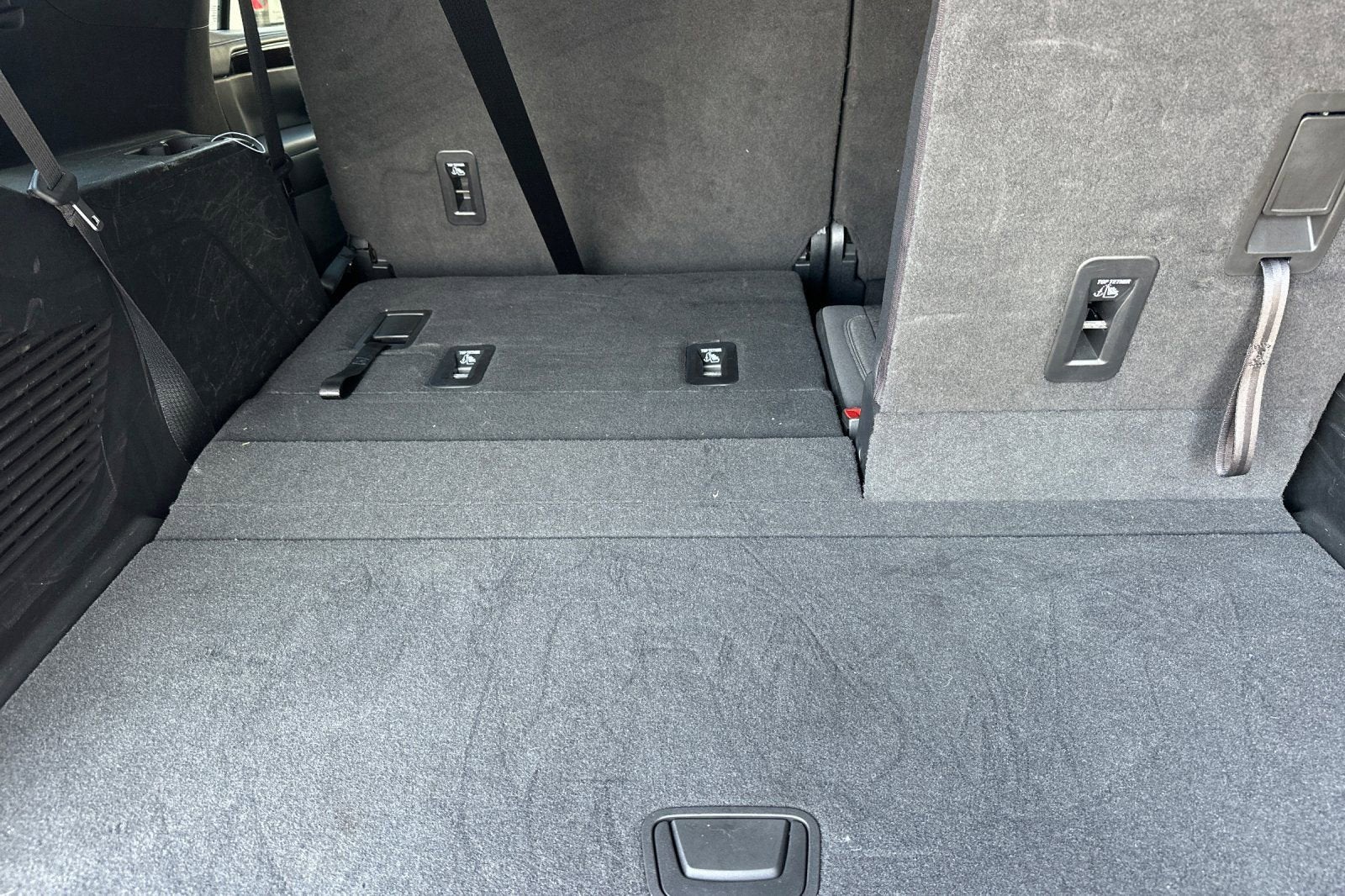 2022 GMC Yukon SLE