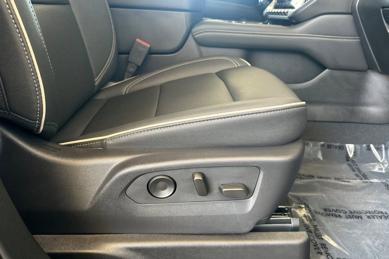2025 GMC Yukon XL Elevation