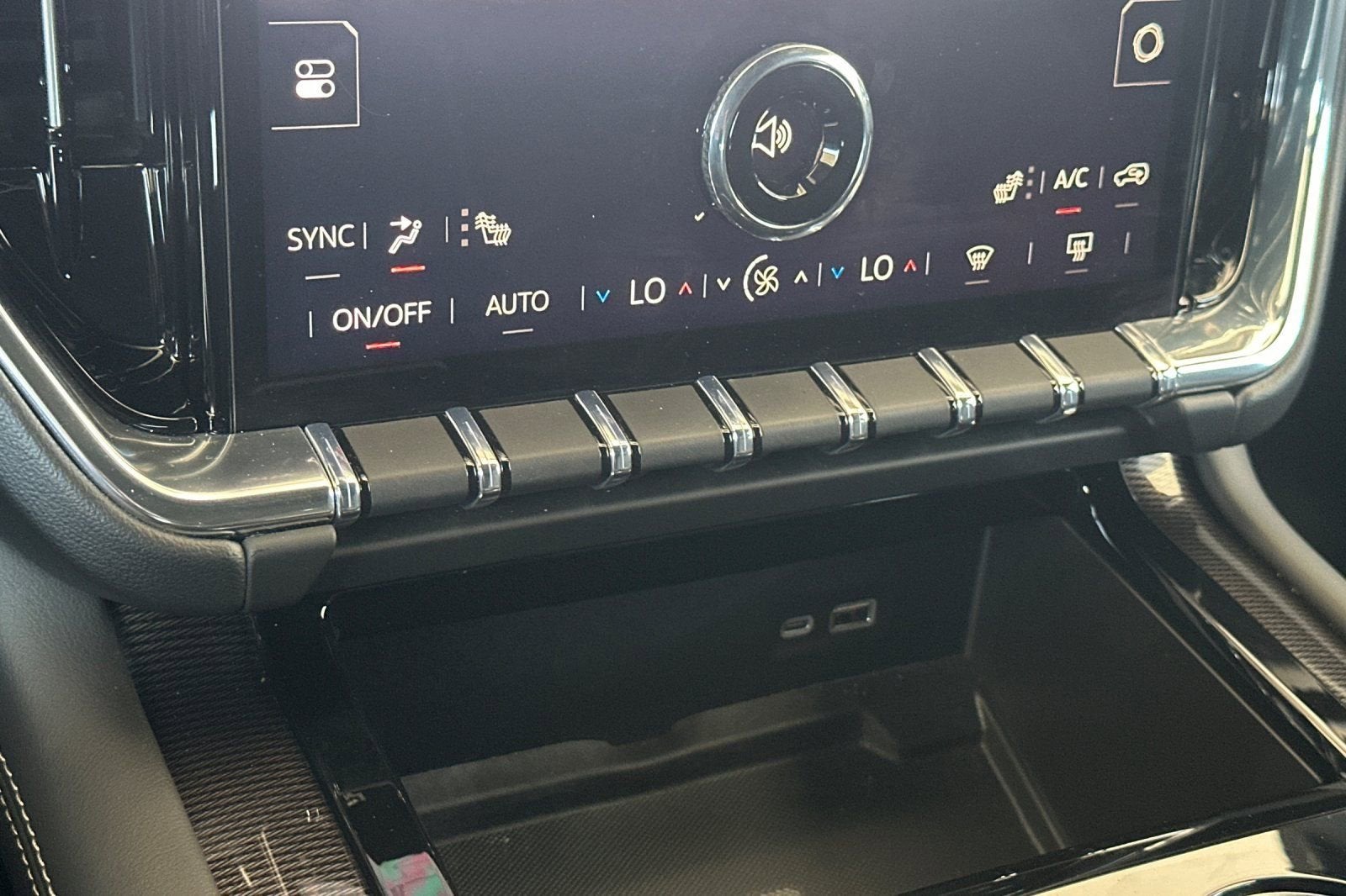 2025 GMC Yukon XL Elevation