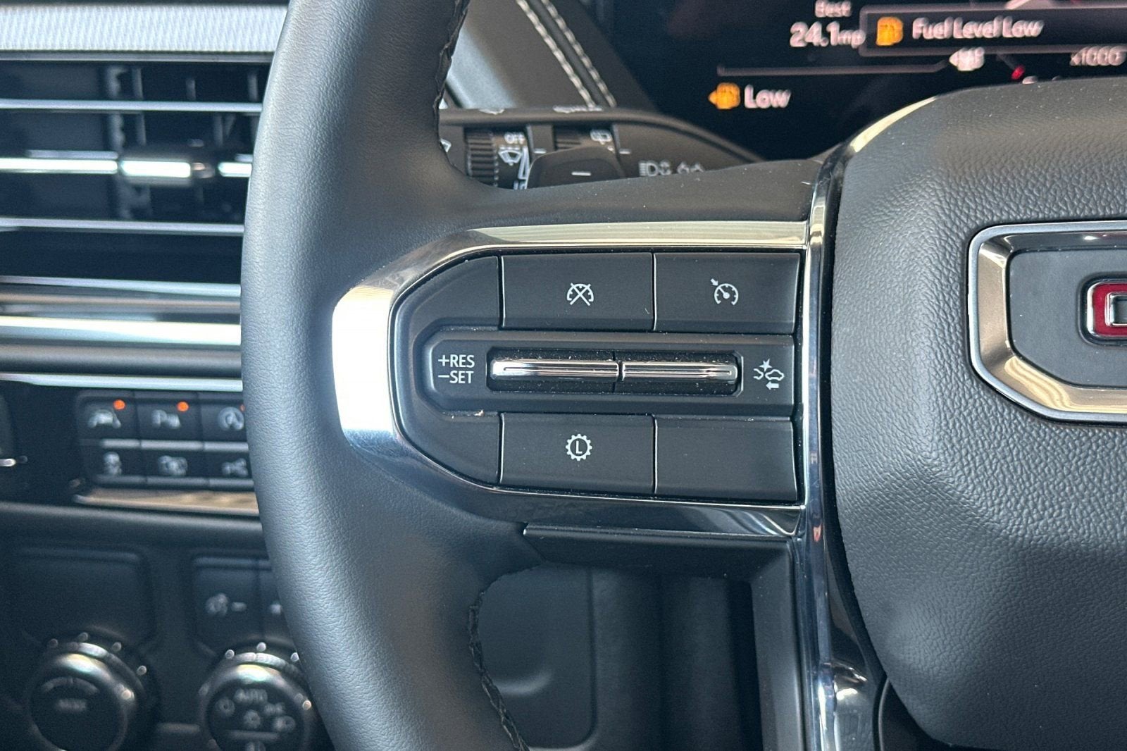 2025 GMC Yukon XL Elevation