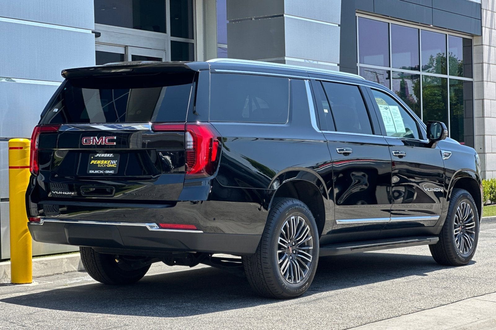 2025 GMC Yukon XL Elevation