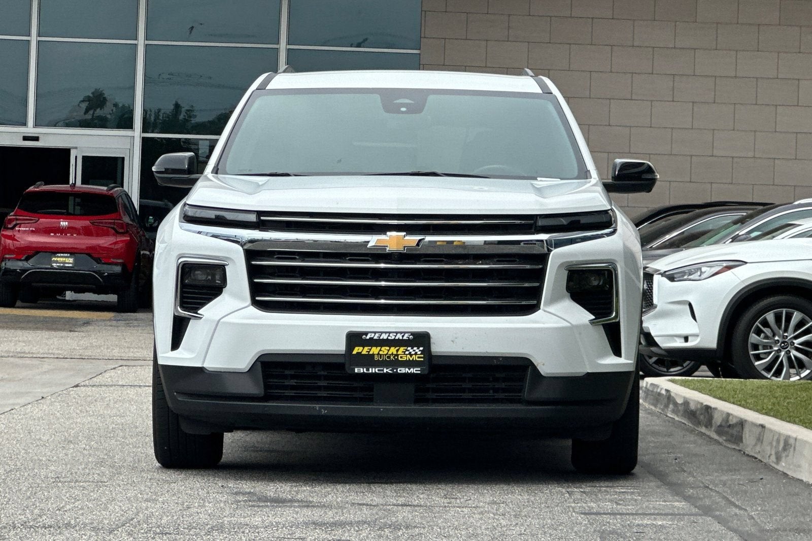 2024 Chevrolet Traverse LT