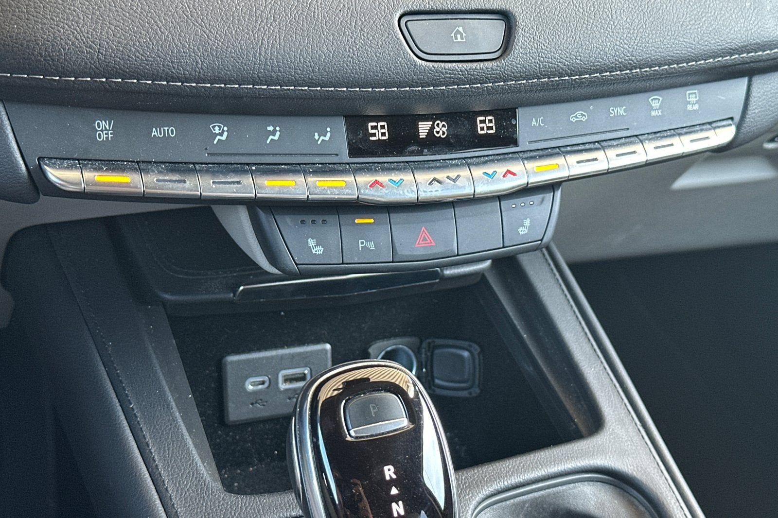 2022 Cadillac XT4 FWD Luxury