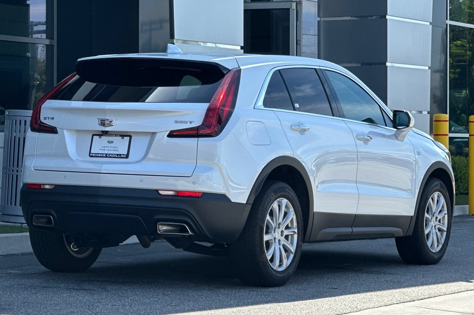 2022 Cadillac XT4 FWD Luxury