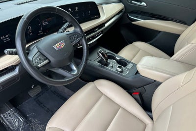 2024 Cadillac XT4 Luxury