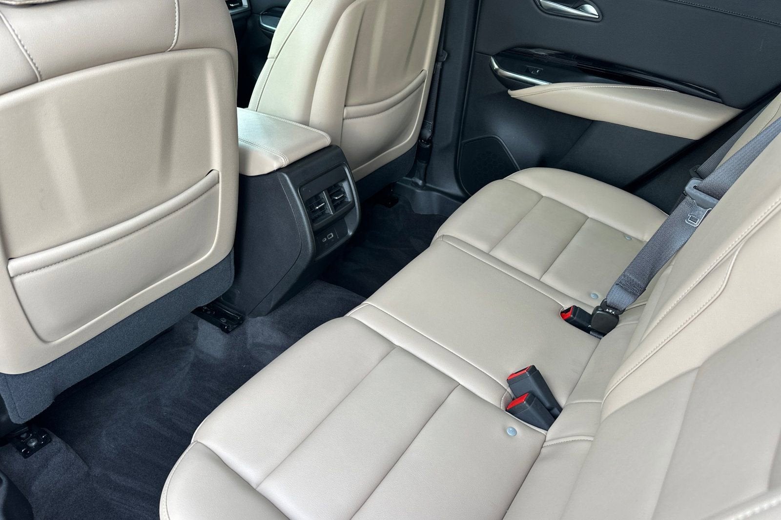 2024 Cadillac XT4 Luxury