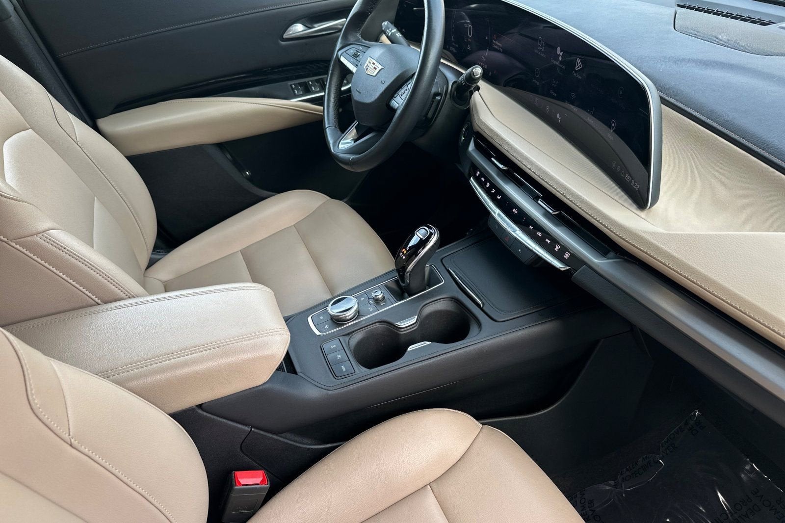 2024 Cadillac XT4 Luxury