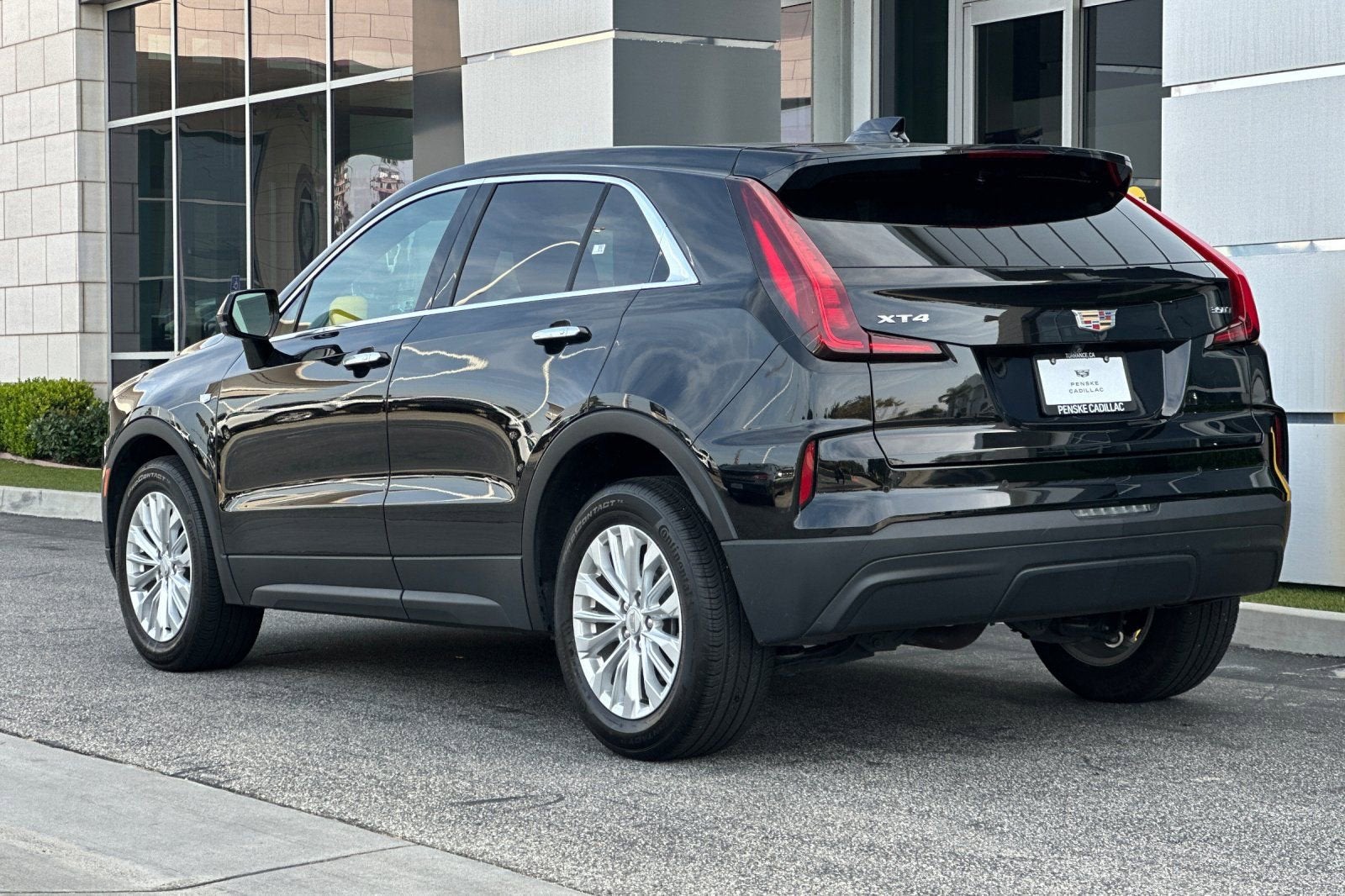 2024 Cadillac XT4 Luxury