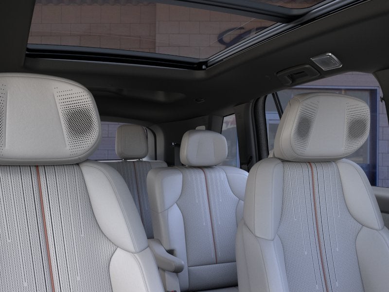 2027 Cadillac VISTIQ Luxury