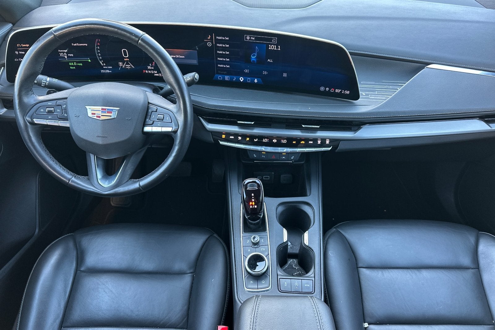 2025 Cadillac XT4 Premium Luxury