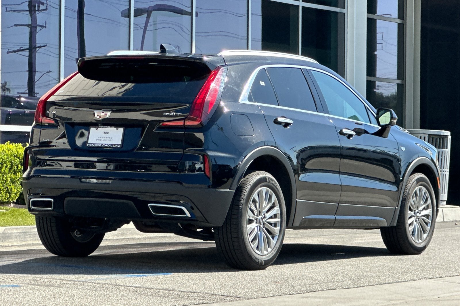 2025 Cadillac XT4 Premium Luxury
