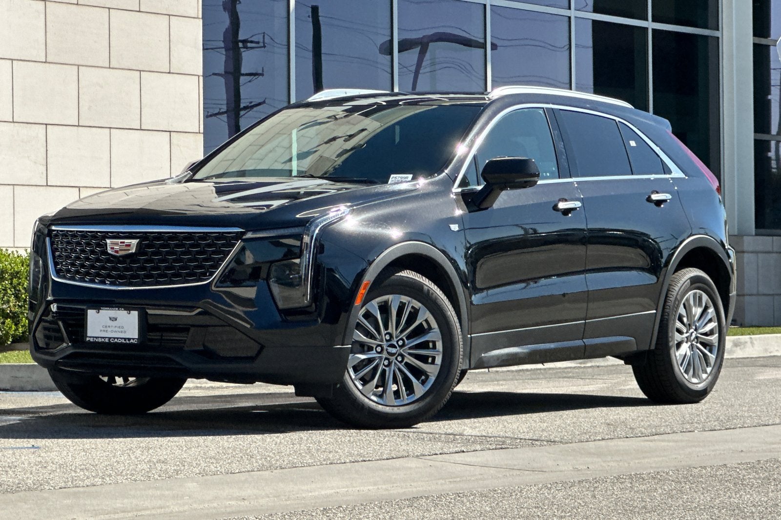 2025 Cadillac XT4 Premium Luxury