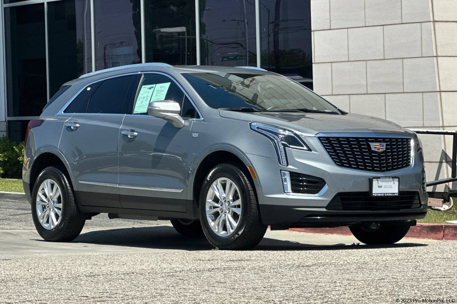 2023 Cadillac XT5 FWD Luxury FWD photo
