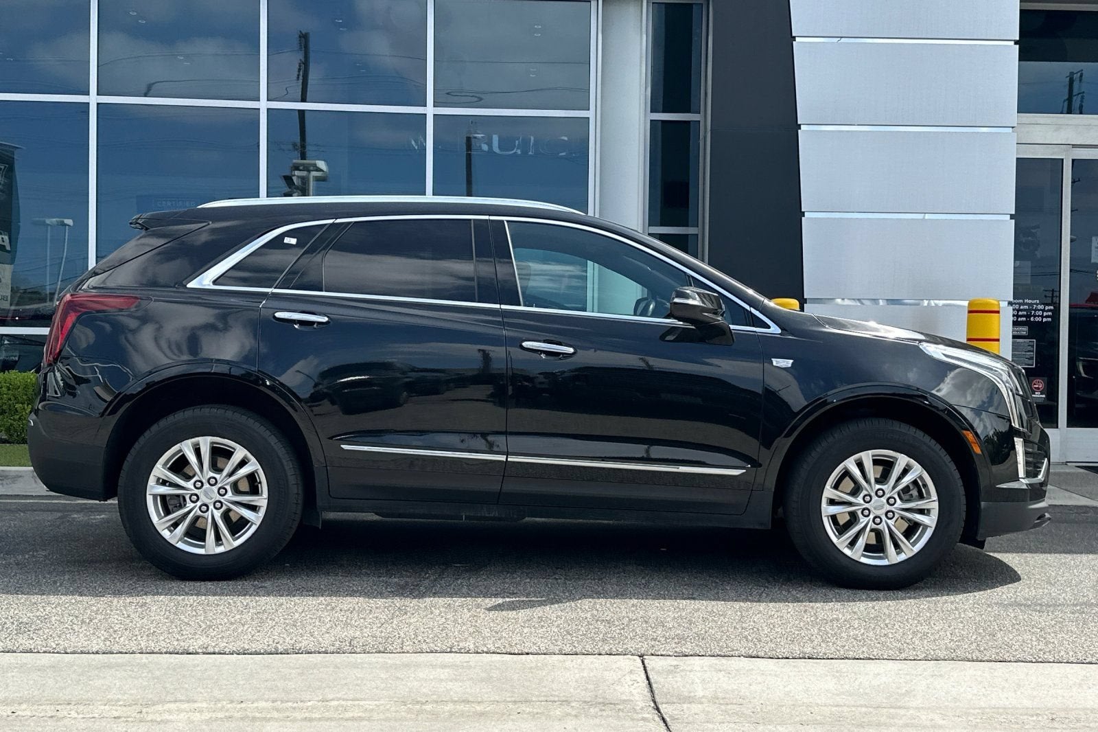 2023 Cadillac XT5 FWD Luxury