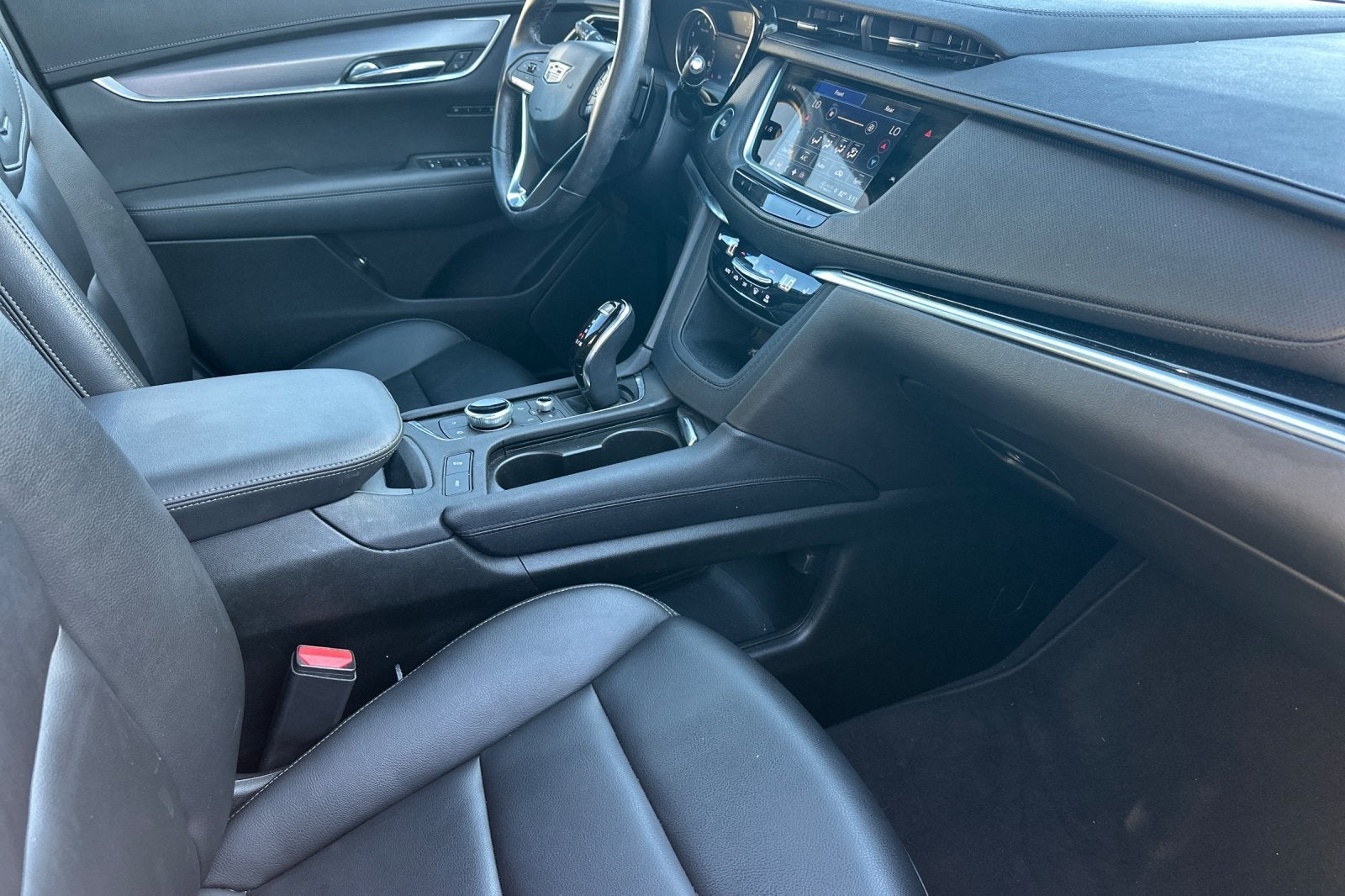 2024 Cadillac XT6 Luxury