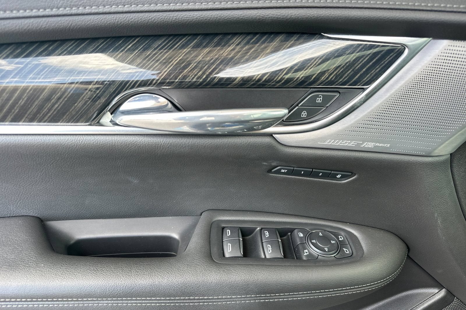 2023 Cadillac XT6 FWD Premium Luxury