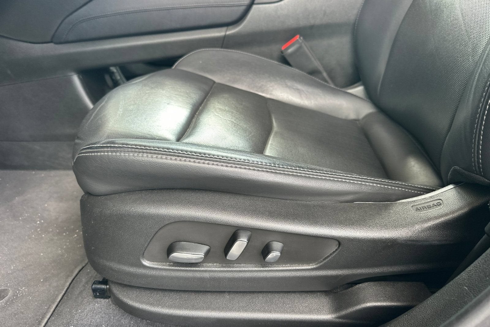2023 Cadillac XT6 FWD Premium Luxury