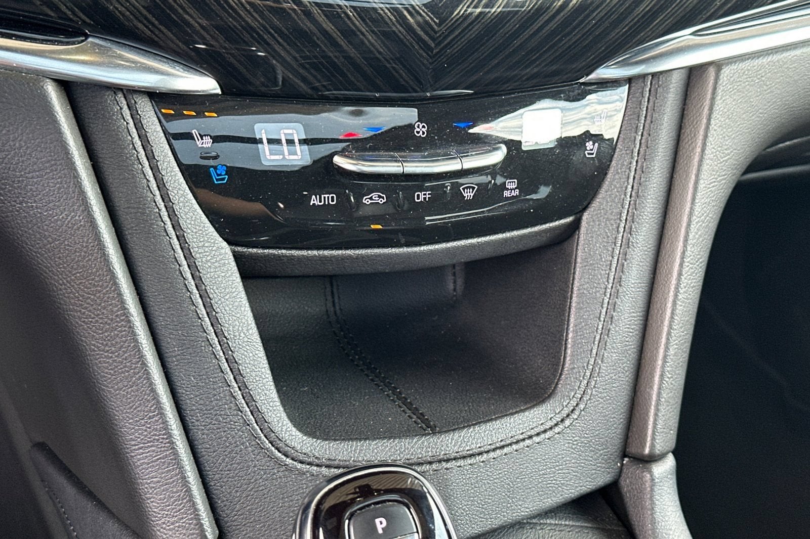 2023 Cadillac XT6 FWD Premium Luxury
