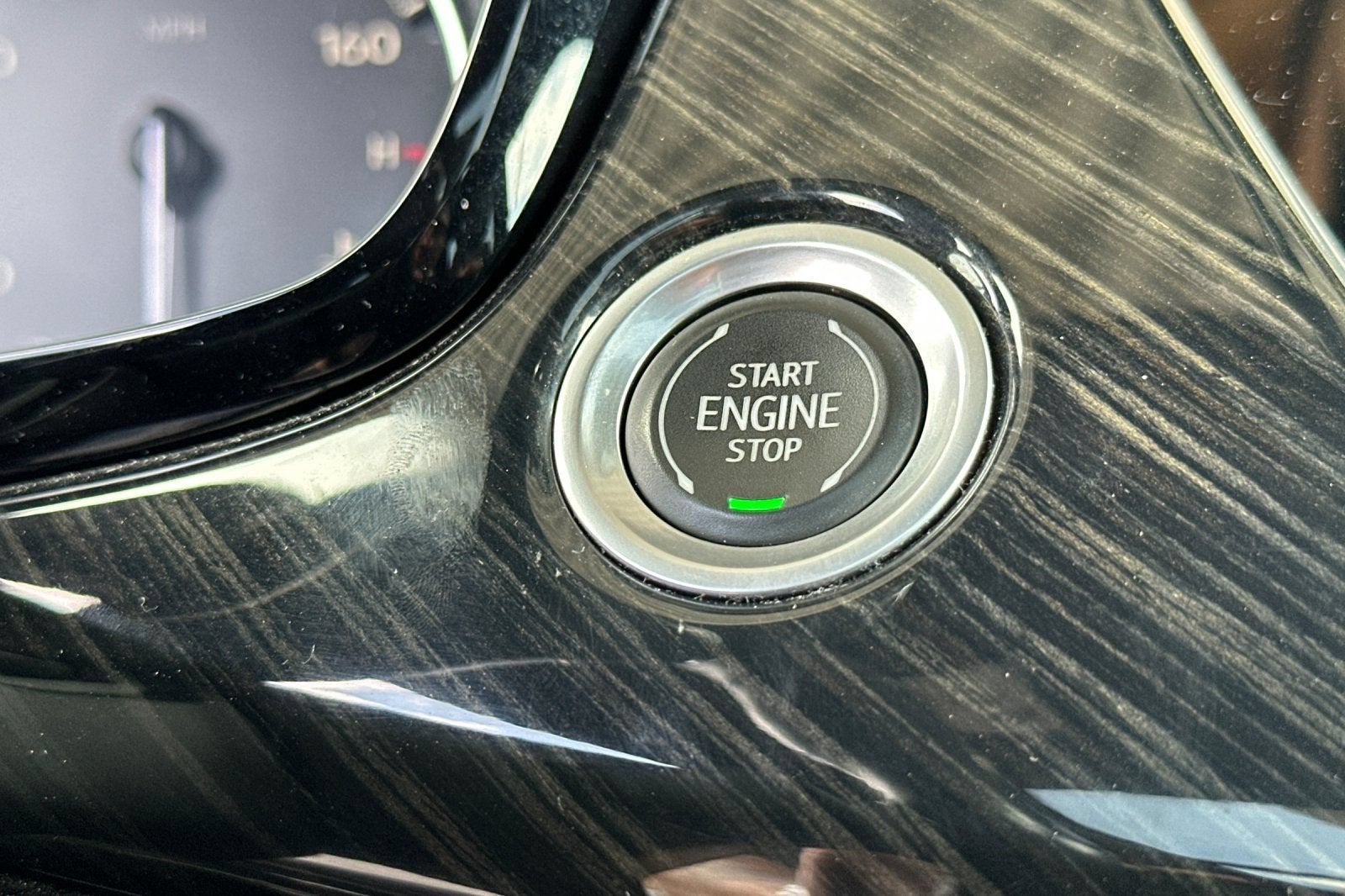 2023 Cadillac XT6 FWD Premium Luxury