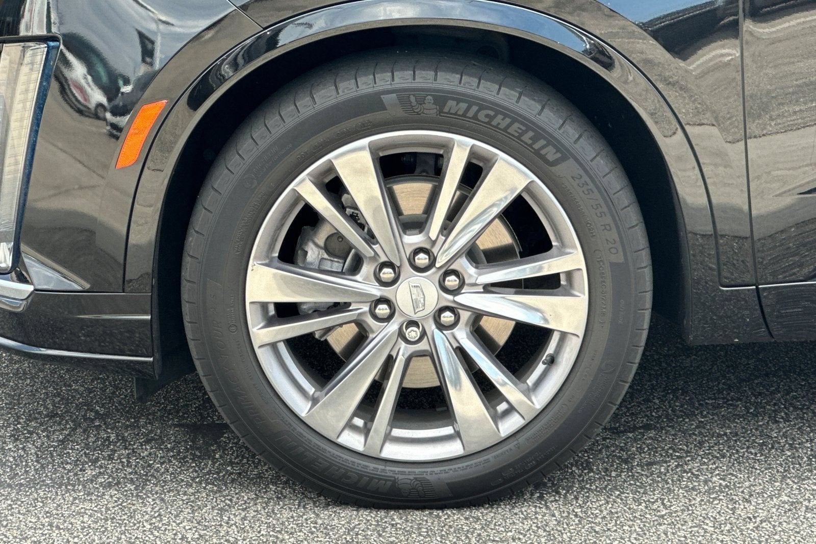 2023 Cadillac XT6 FWD Premium Luxury