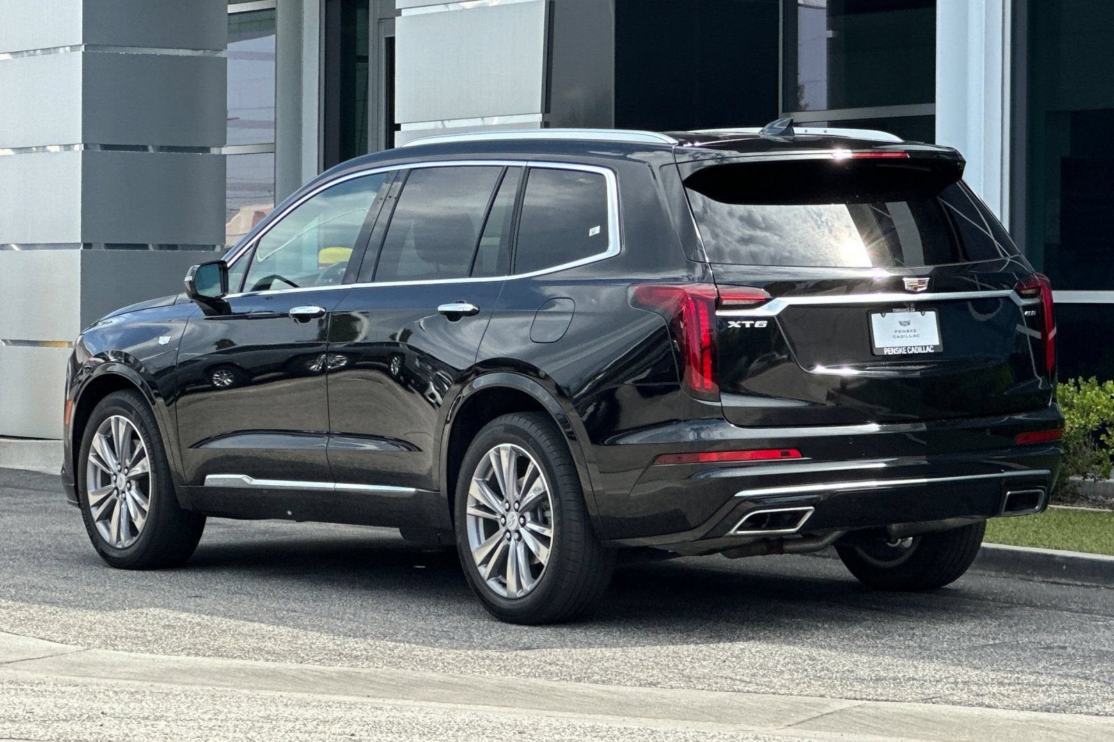 2023 Cadillac XT6 FWD Premium Luxury