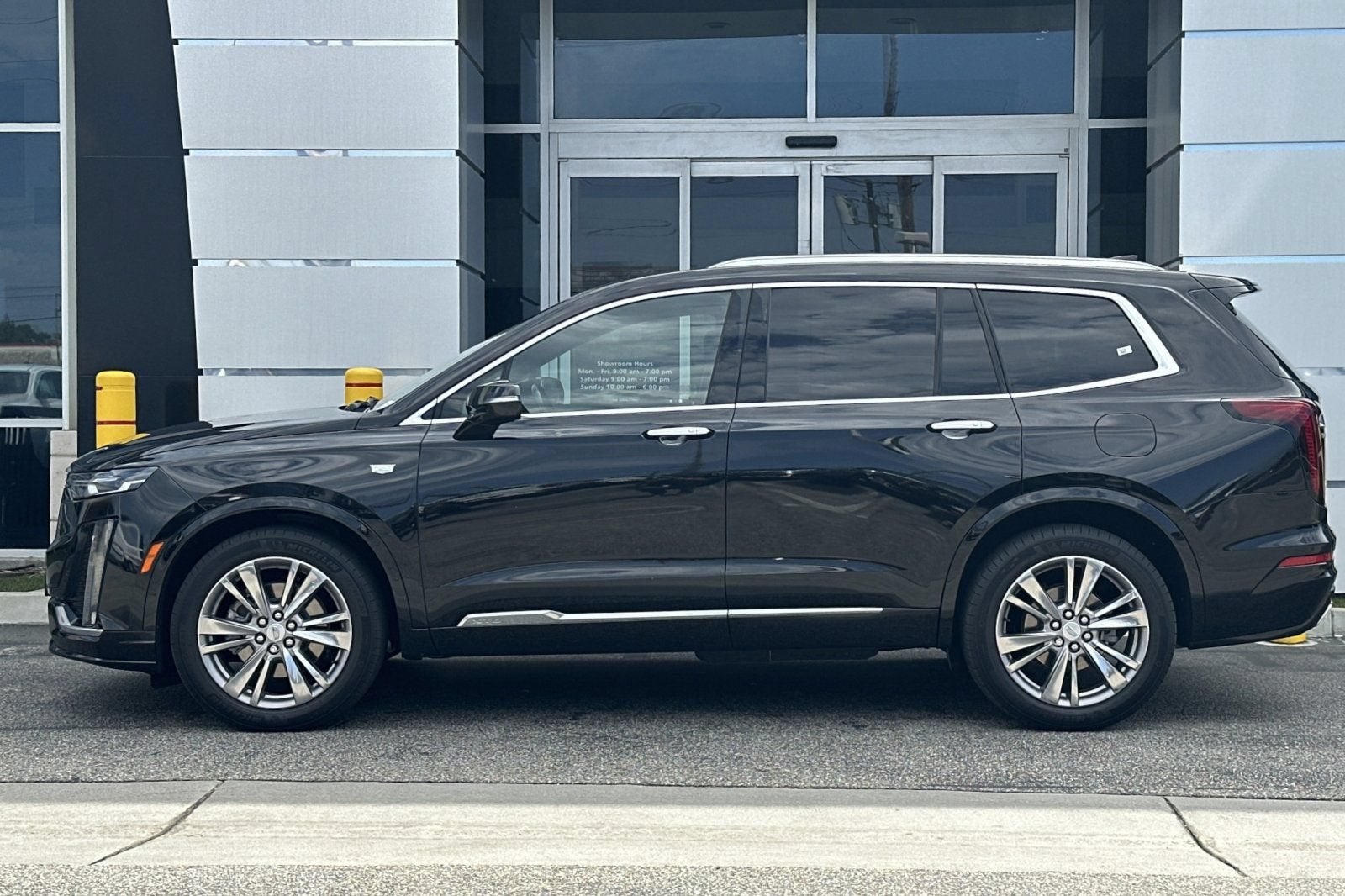 2023 Cadillac XT6 FWD Premium Luxury