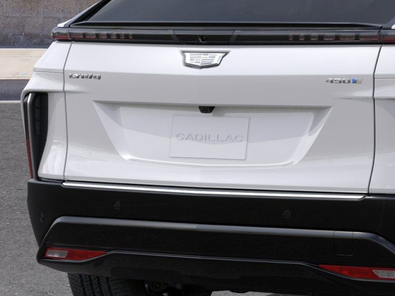 2025 Cadillac LYRIQ Luxury 2