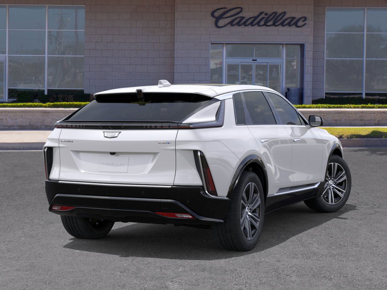 2025 Cadillac LYRIQ Luxury 2