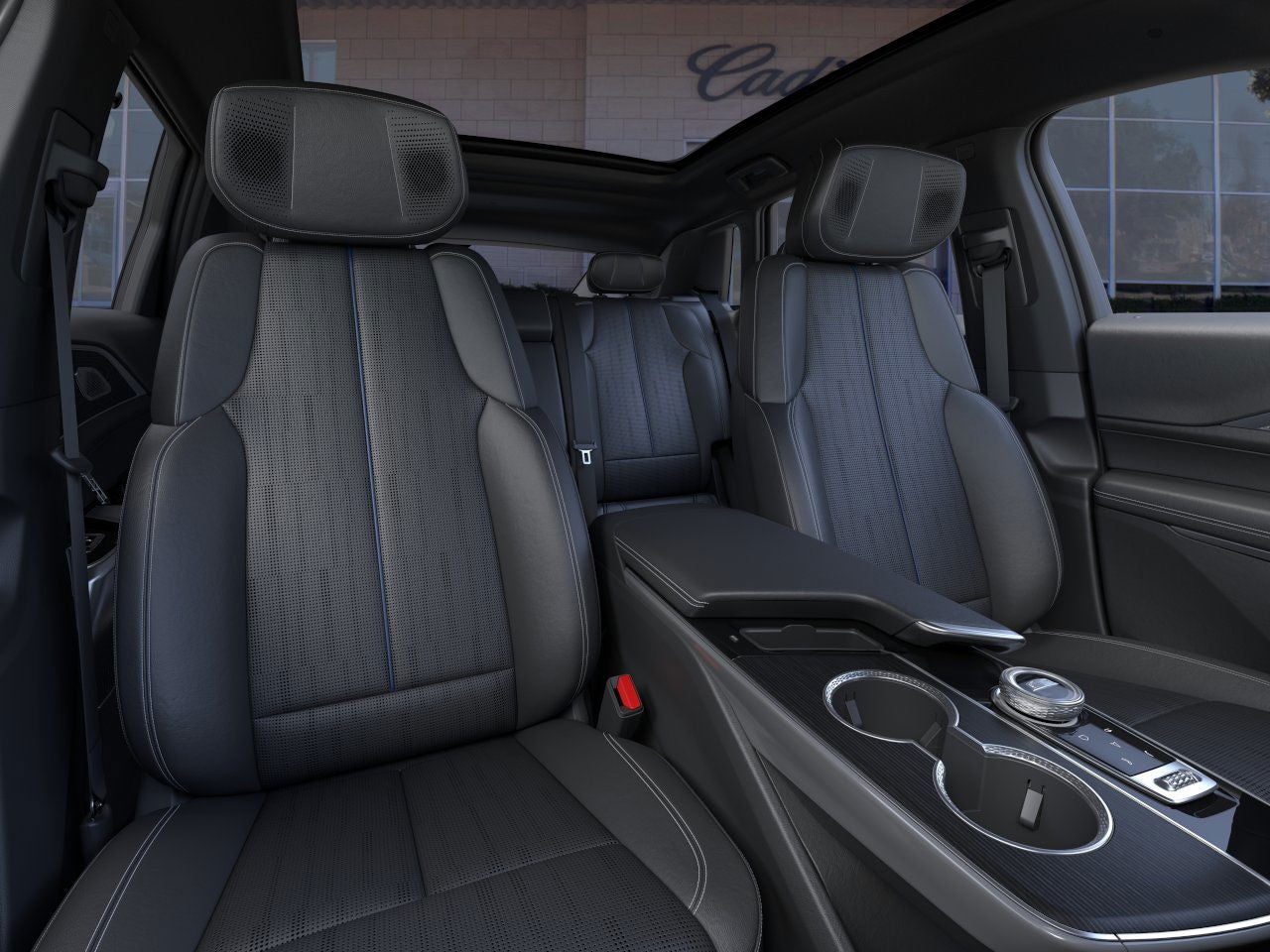 2025 Cadillac LYRIQ Luxury 2