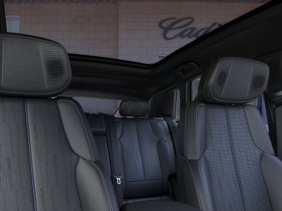 2025 Cadillac LYRIQ Luxury 2