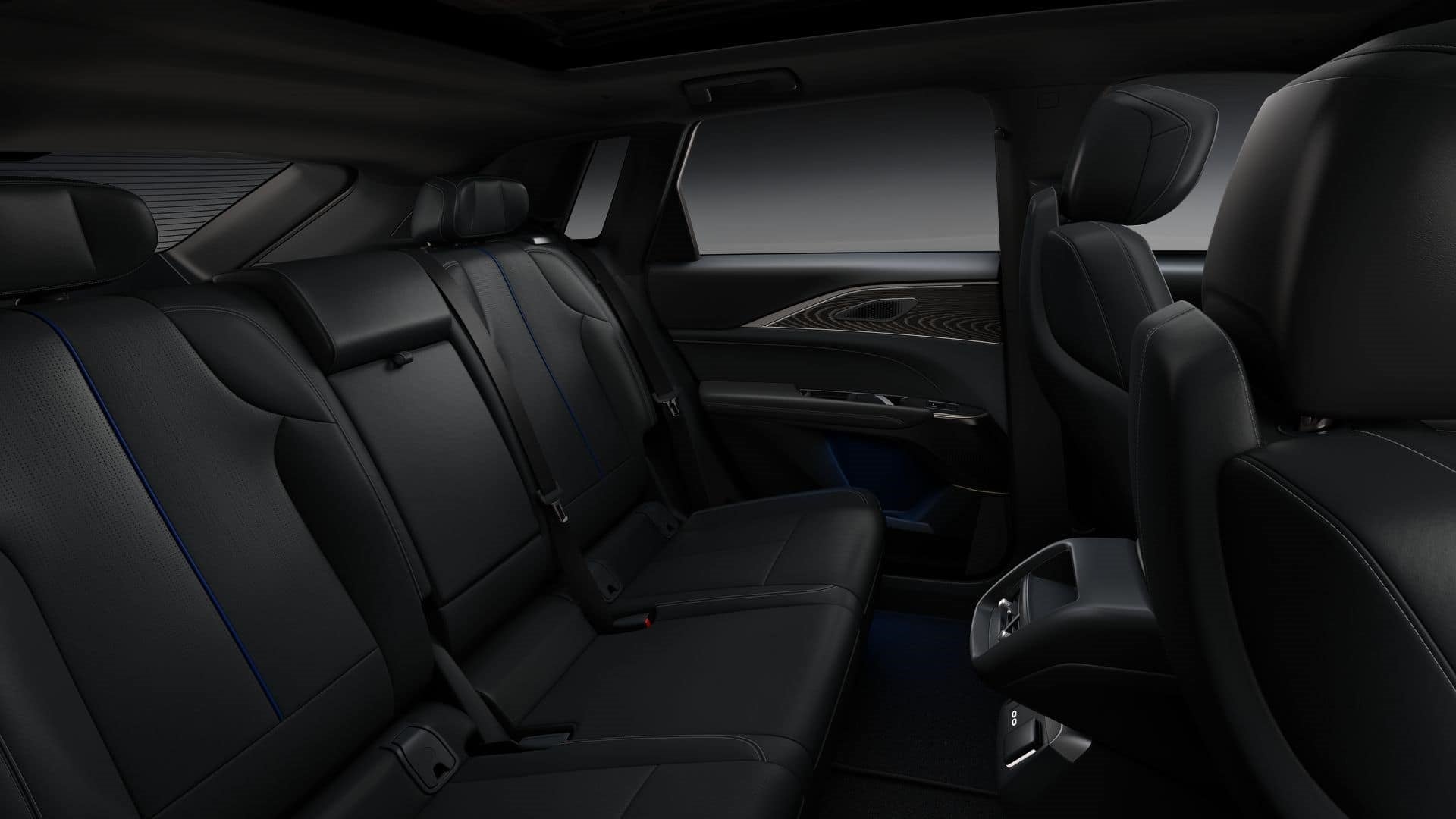 2025 Cadillac LYRIQ Luxury 2