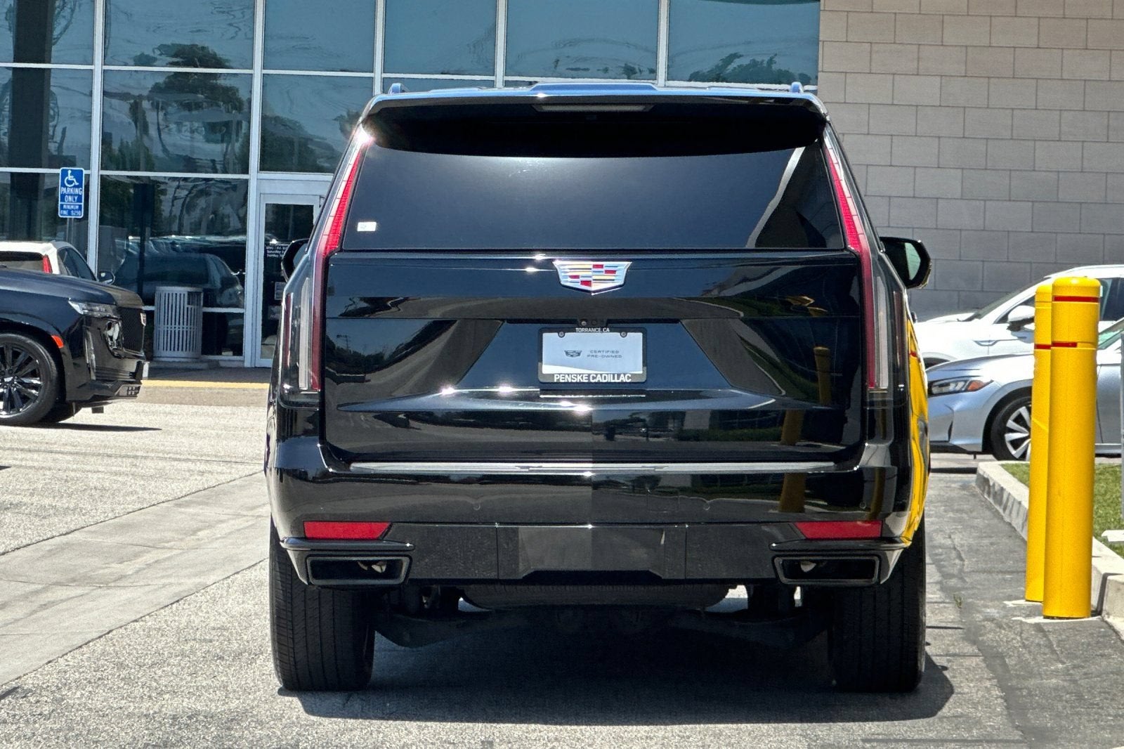 2023 Cadillac Escalade Sport