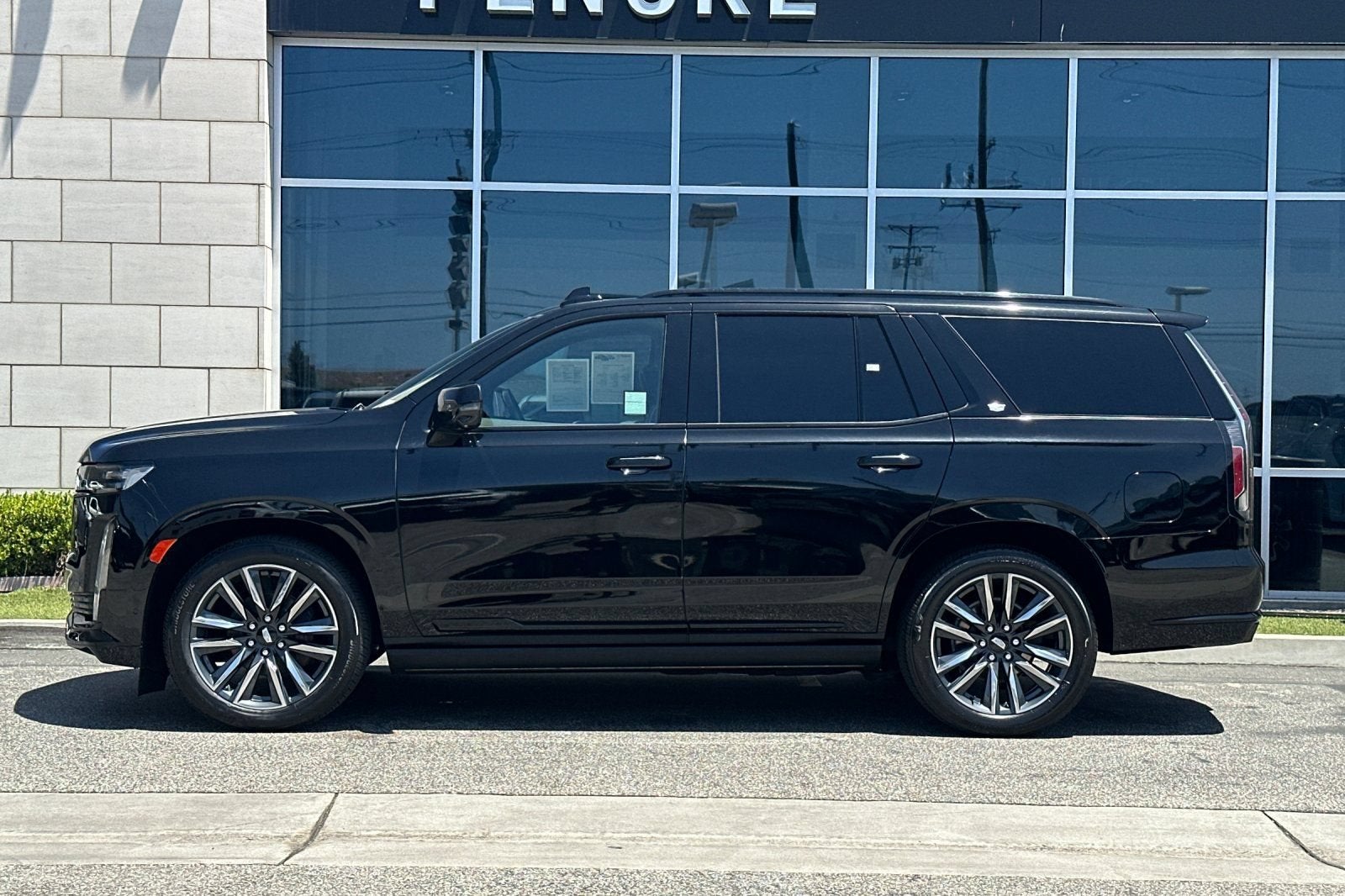 2023 Cadillac Escalade Sport