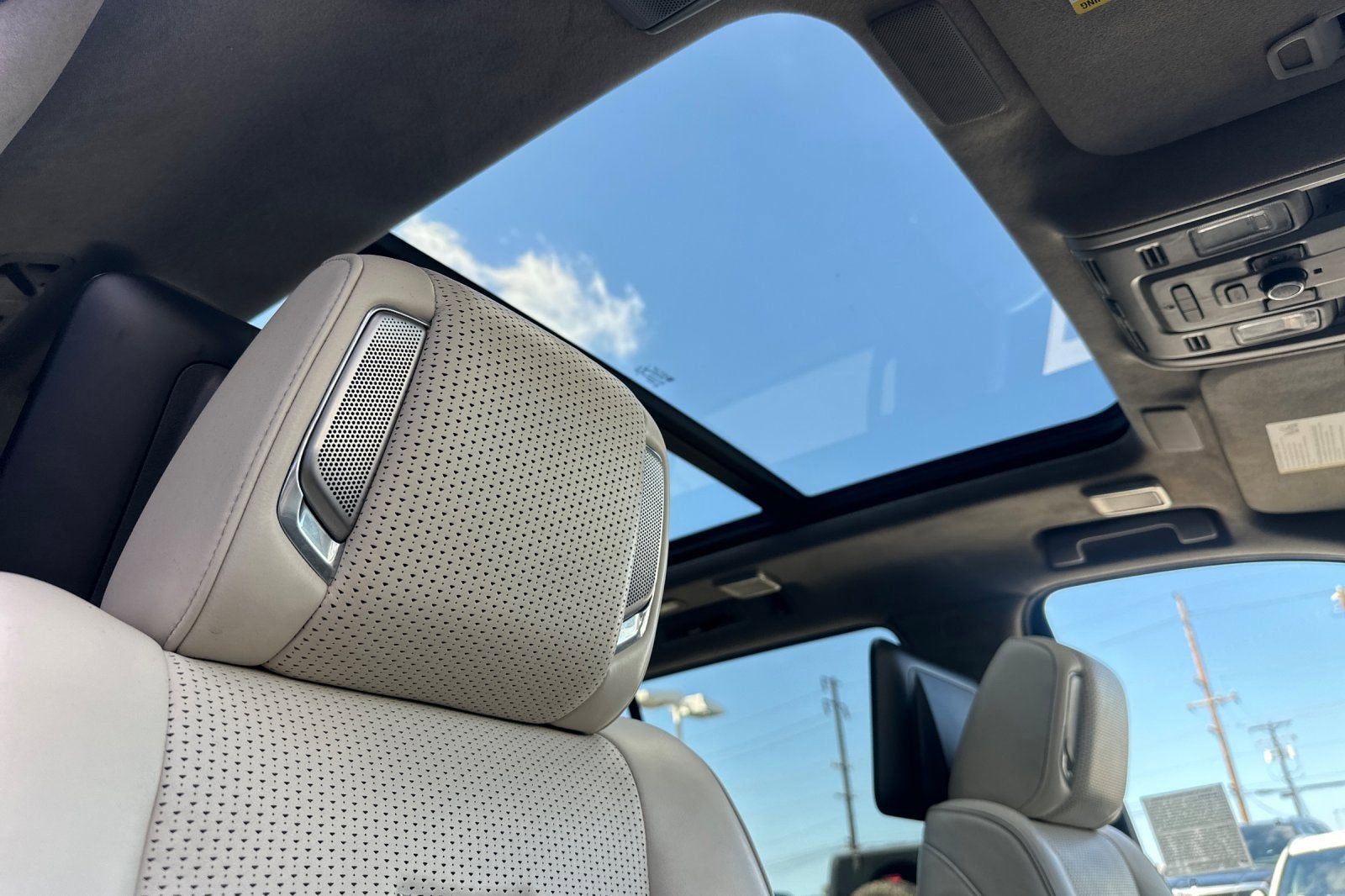 2022 Cadillac Escalade Sport Platinum