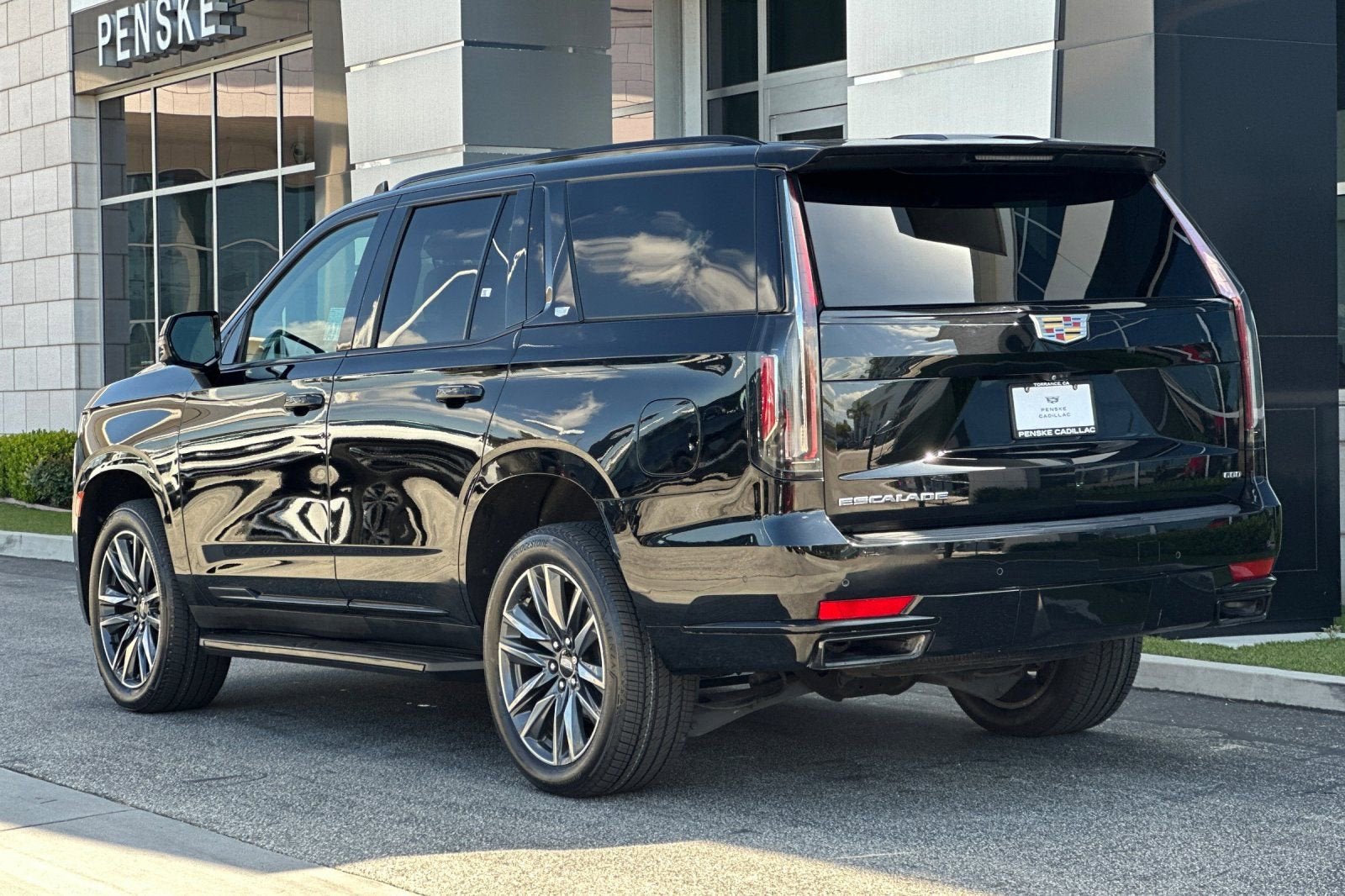 2022 Cadillac Escalade Sport Platinum