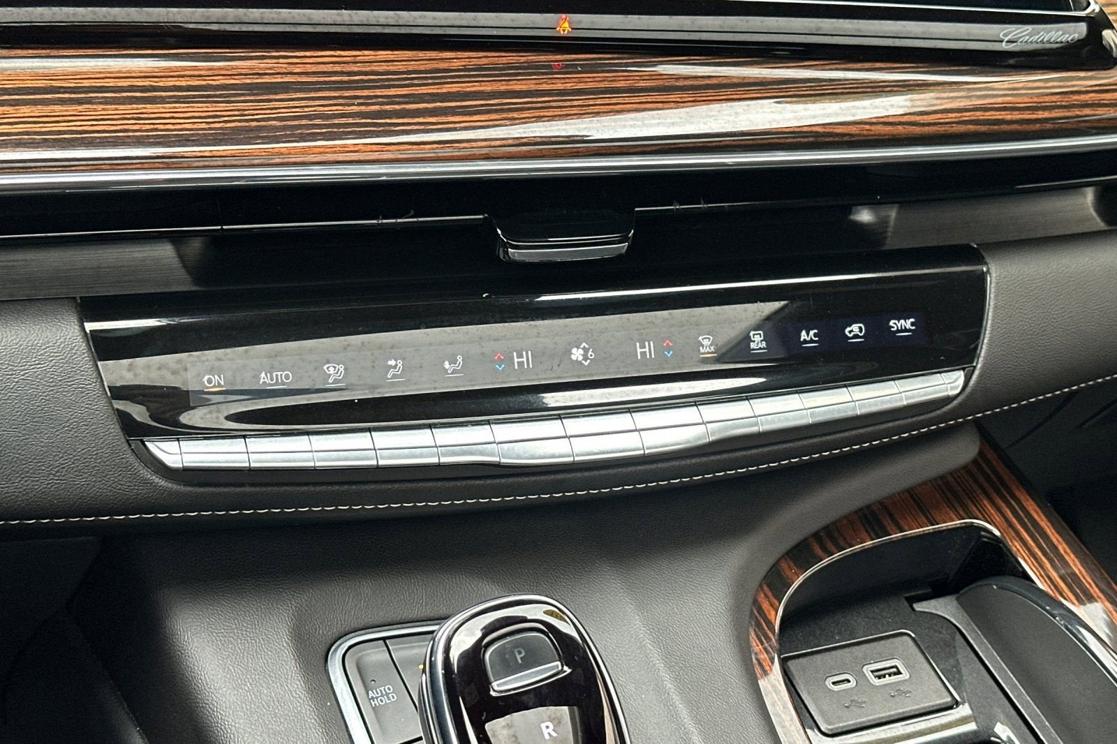 2023 Cadillac Escalade ESV Premium Luxury