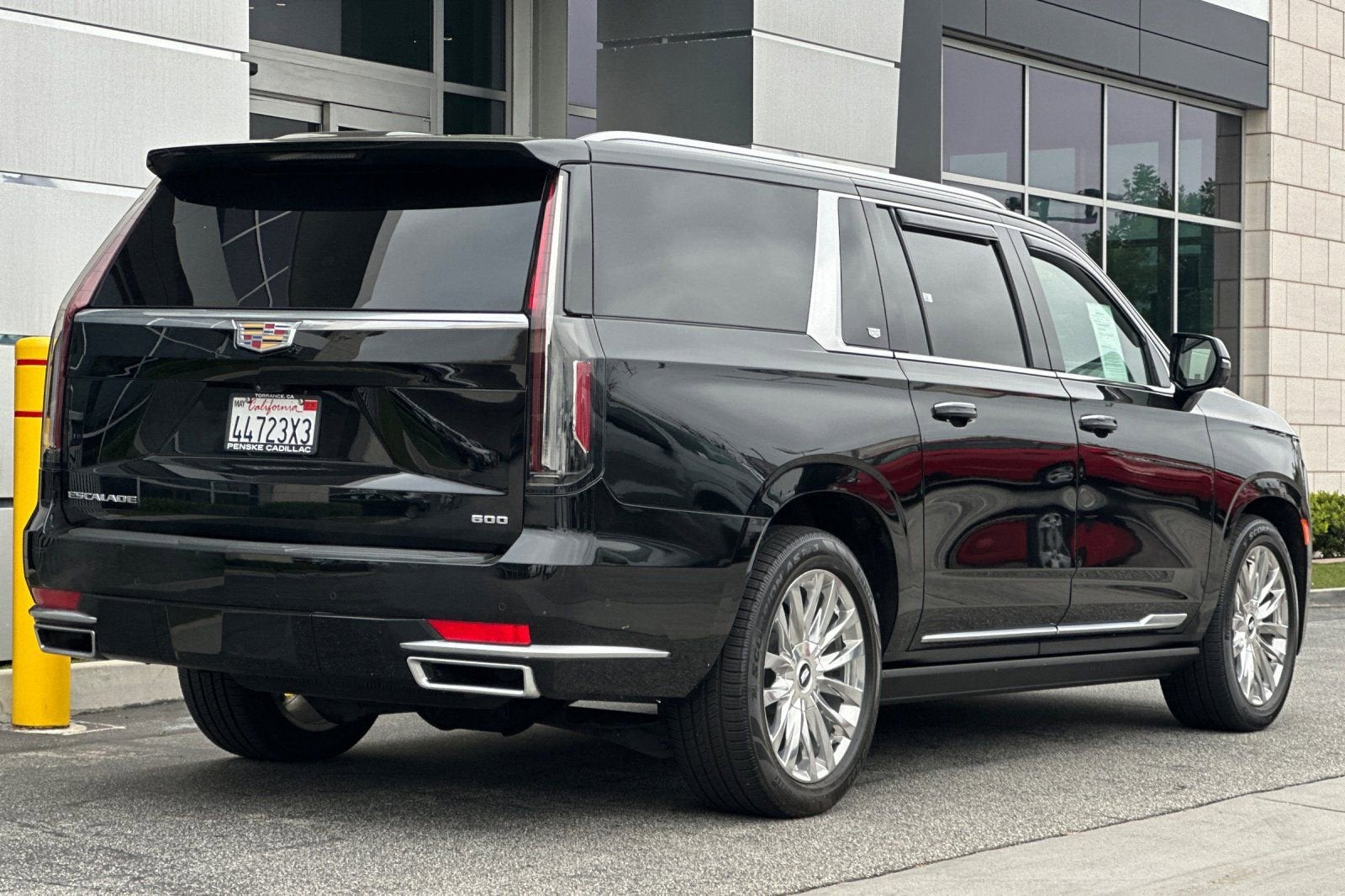 2024 Cadillac Escalade ESV Premium Luxury