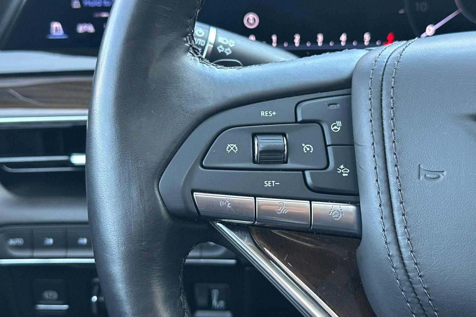 2024 Cadillac Escalade ESV Sport Platinum