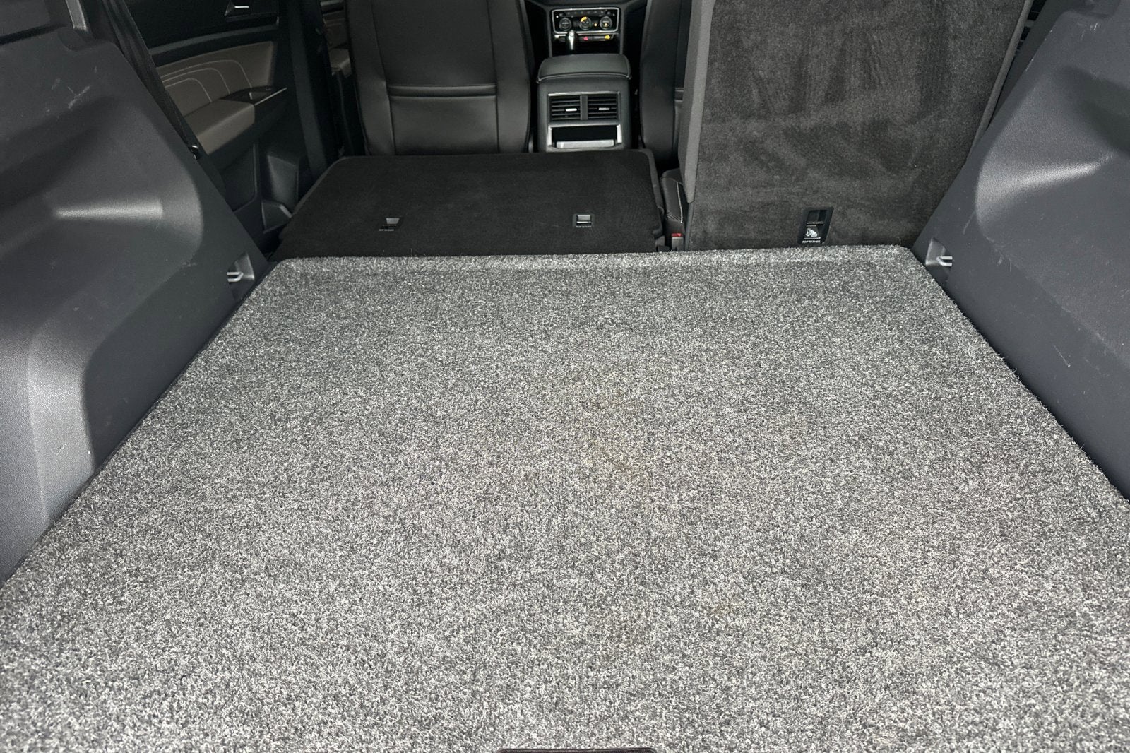 2022 Volkswagen Atlas Cross Sport 3.6L V6 SEL R-Line