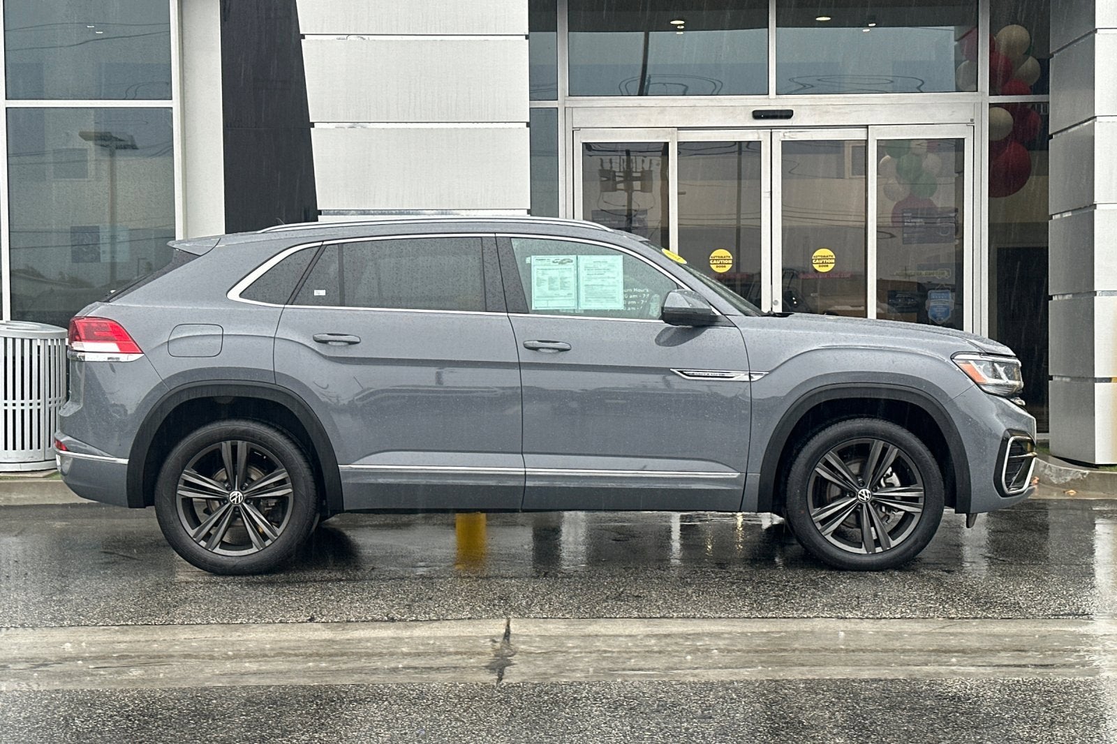 2022 Volkswagen Atlas Cross Sport 3.6L V6 SEL R-Line
