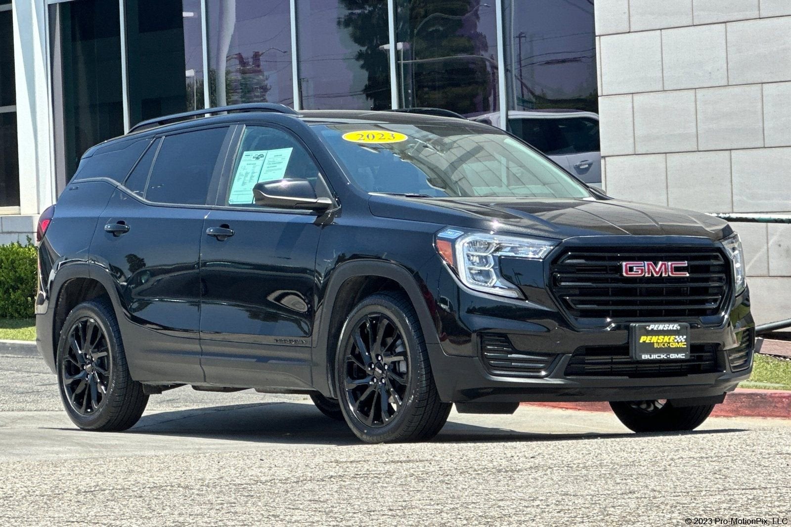 2023 GMC Terrain SLE FWD's photo