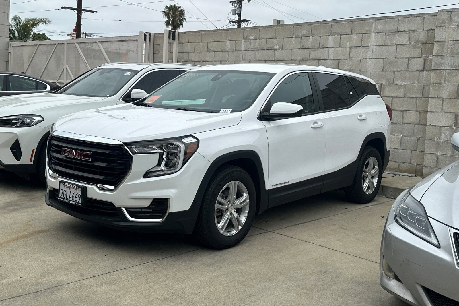 2023 GMC Terrain SLE