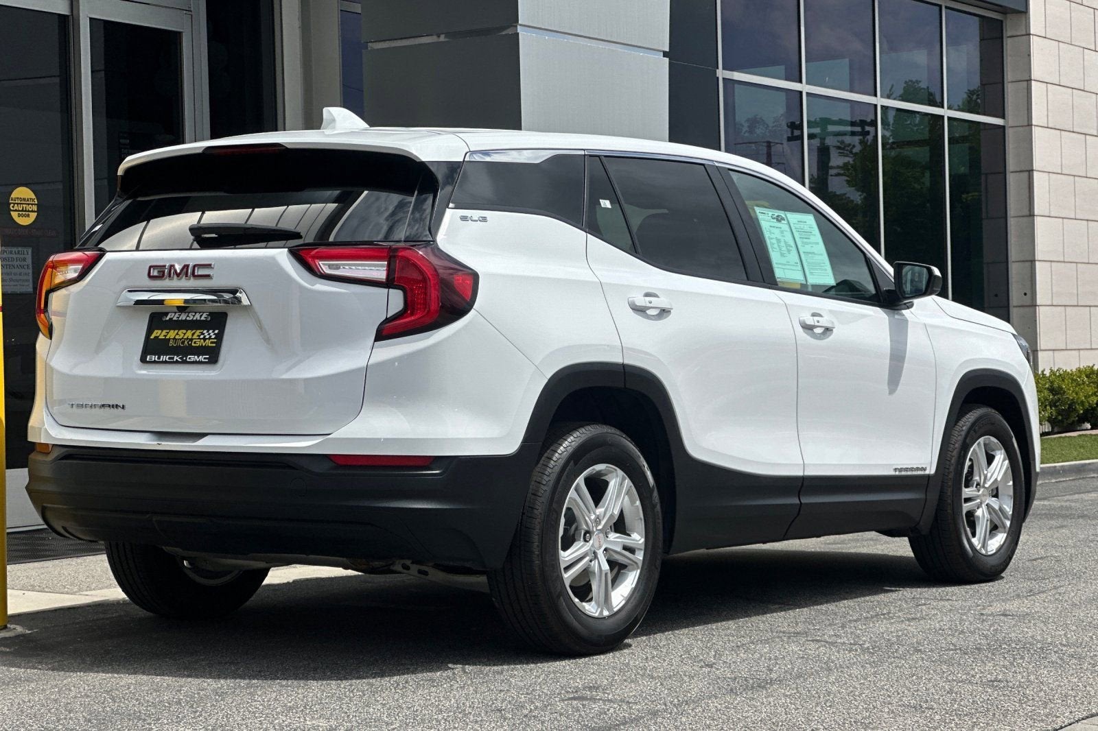 2024 GMC Terrain SLE