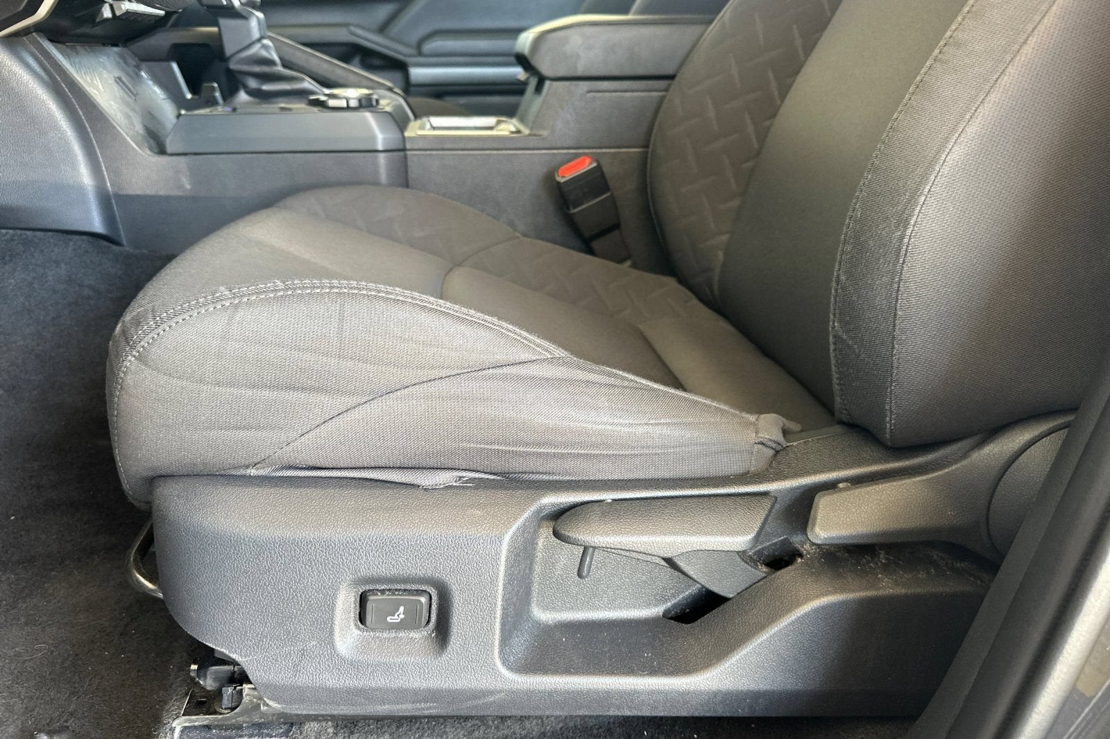 2025 Toyota Tacoma 4WD SR