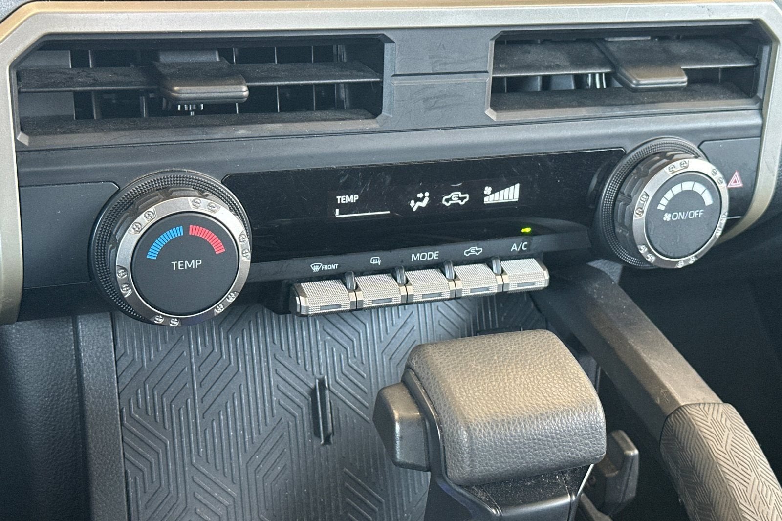 2025 Toyota Tacoma 4WD SR