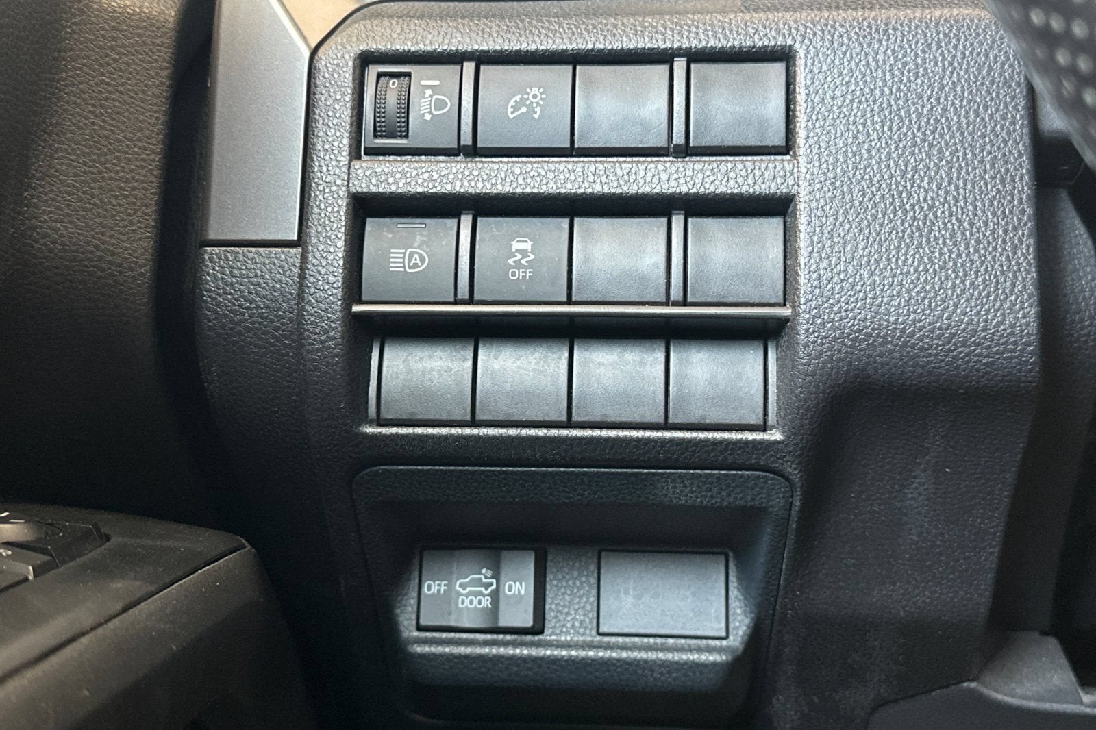2025 Toyota Tacoma 4WD SR