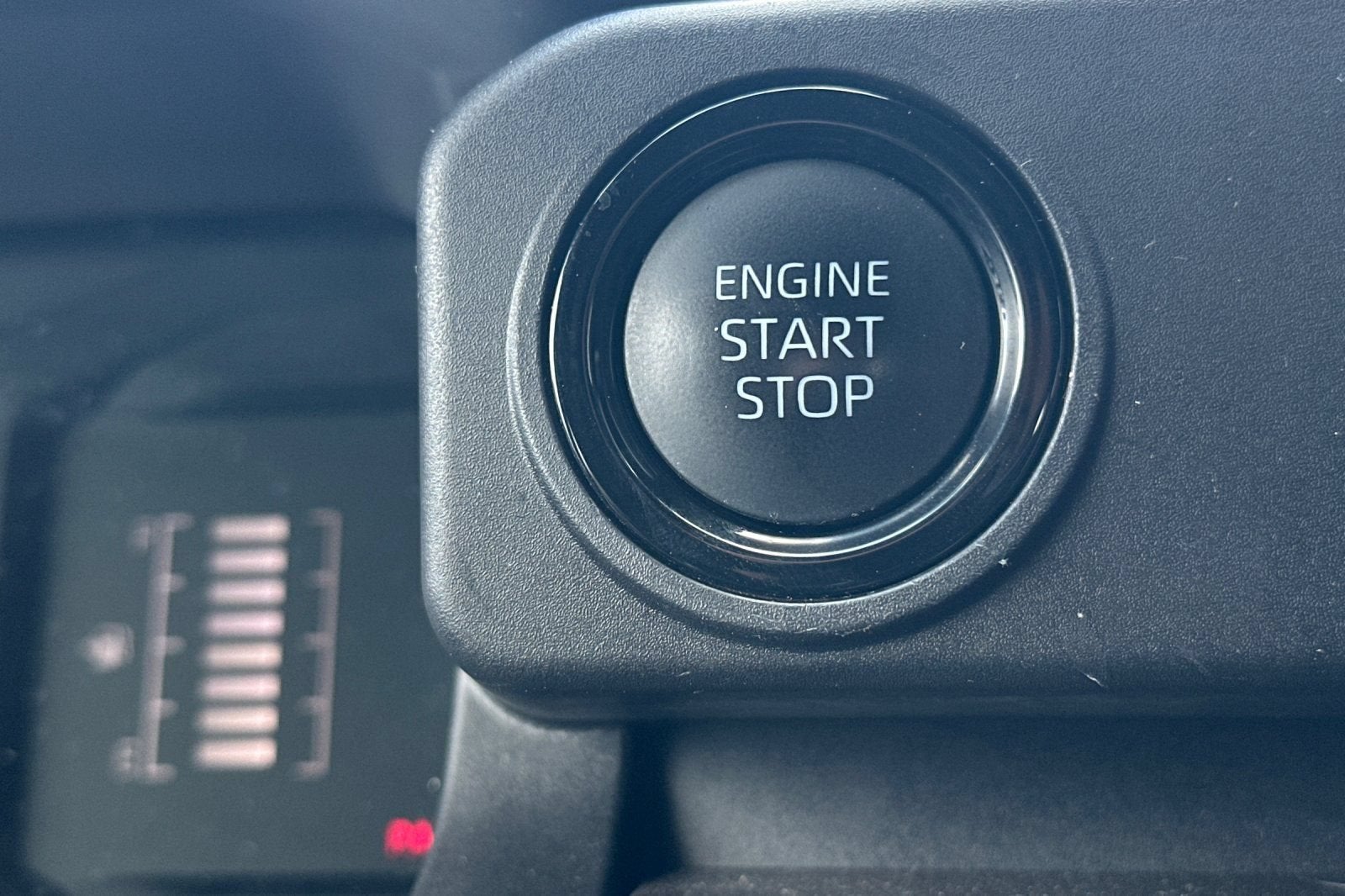 2025 Toyota Tacoma 4WD SR