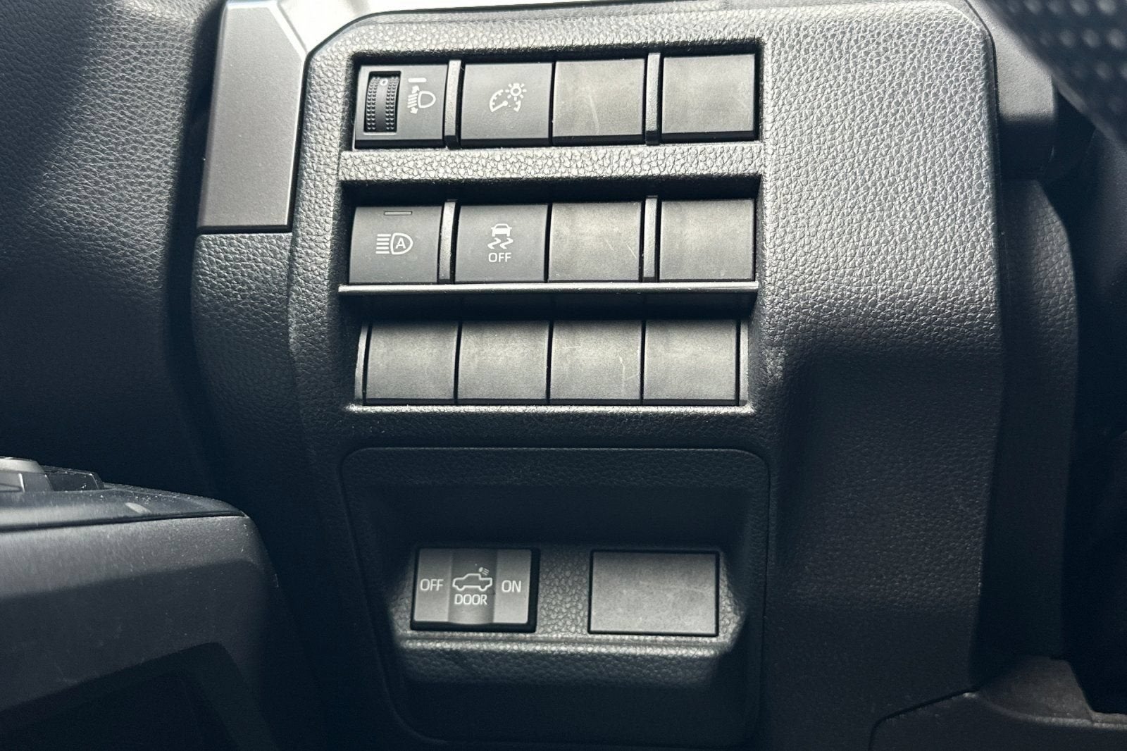 2025 Toyota Tacoma 4WD SR